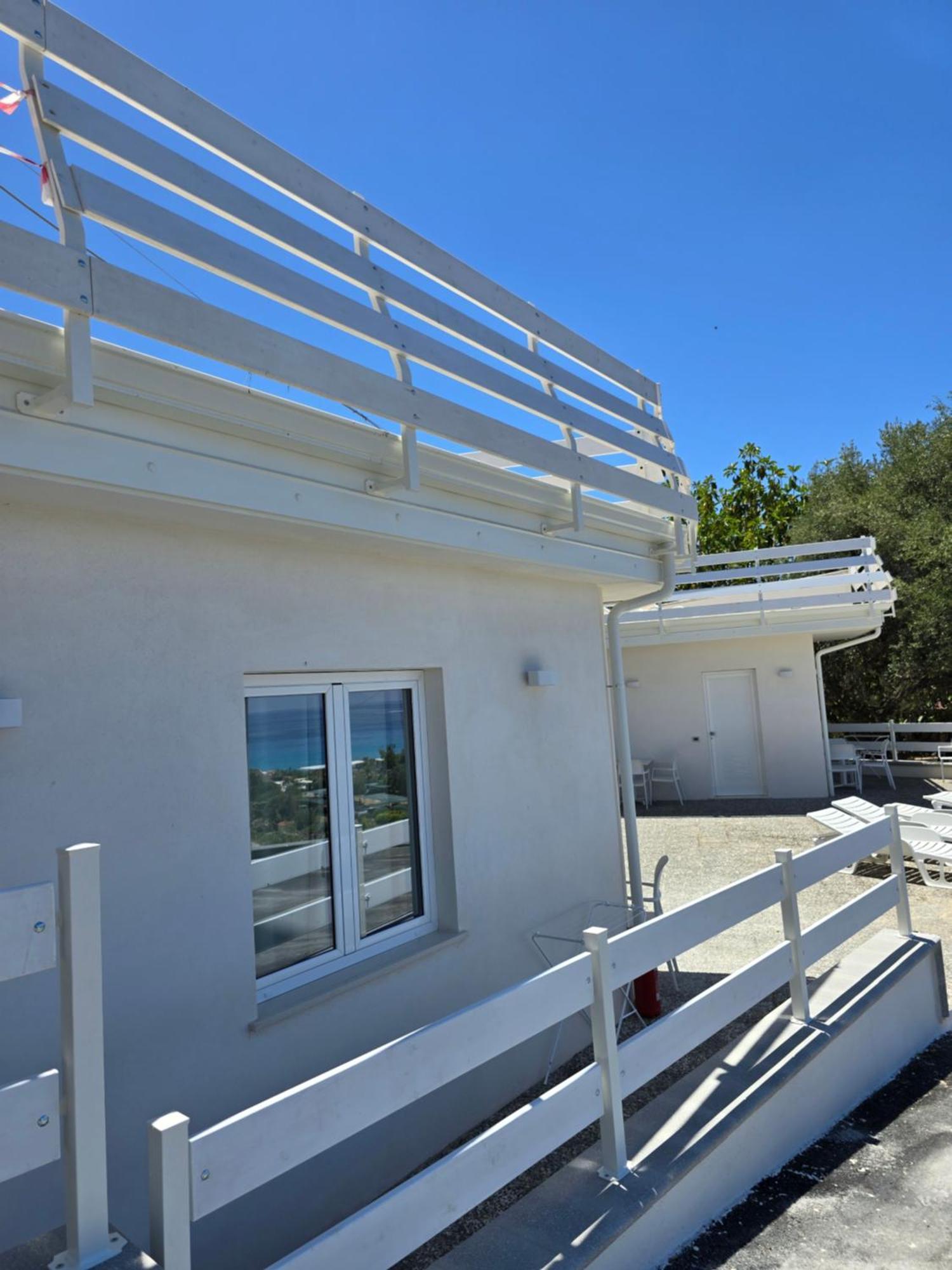 Hotel La Praia Zambrone Eksteriør bilde